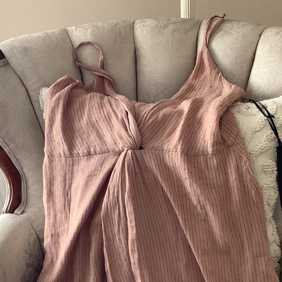 Gorgeous House of Harlow 1960 x REVOLVE dress NWT🎉🎉🎉 - Picture 12 of 12